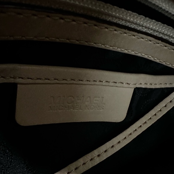 Michael Kors, Leather handbag - Picture 4 of 5